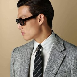 Suitsupply - Patterned blazers add refined depth and Italian-crafted distinction to every modern man's wardrobe.