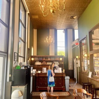 Heist Spirits - Cocktail Bars Near Me - Burgettstown, Pennsylvania