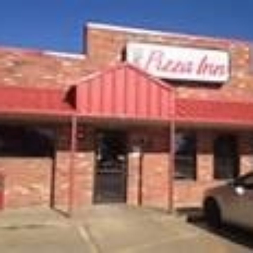 Pizza Inn - Exterior of Pizza Inn in Winnsboro, Texas. Go for a quick inexpensive lunch with friends. - Pizza Near Me - Winnsboro, Texas