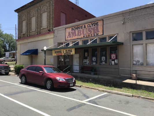 Bonnie Clyde Ambush Museum 86 Photos 25 Reviews Museums 2419 Main St Gibsland La United States Phone Number Yelp