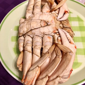High Tide Seafoods - Dungeness Whole Cooked Crab (comes prepackaged, frozen and overcooked).  Pass! - VN - Seafood Markets Near Me - Port Angeles, Washington