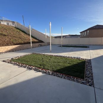 Paramount Yards - Retaining Wall, Concrete, Sod, River Rocks and Sprinklers Installation - Landscaping Near Me