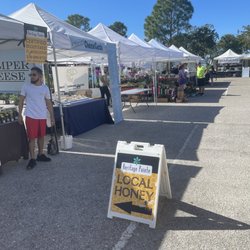 Coconut Point Farmers Market