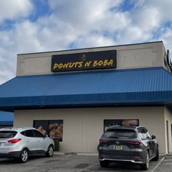 Donuts N Boba - The Bakery