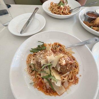 Albero Bistro - Spaghetti with Meatballs - Italian Near Me - Wichita, Kansas Albero Bistro - Spaghetti with Meatballs - Italian Near Me - Wichita, Kansas