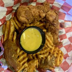 Kids Meal - Chicken Strips and waffle fries