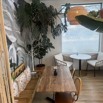 Issa Vibe Cafe - Salad Near Me - New Buffalo, Michigan Issa Vibe Cafe - Salad Near Me - New Buffalo, Michigan
