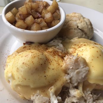 Hash Kitchen - Lump crab benedict - Breakfast & Brunch Near Me - Scottsdale, Arizona