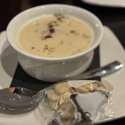 Cafe Vino - Clam chowder