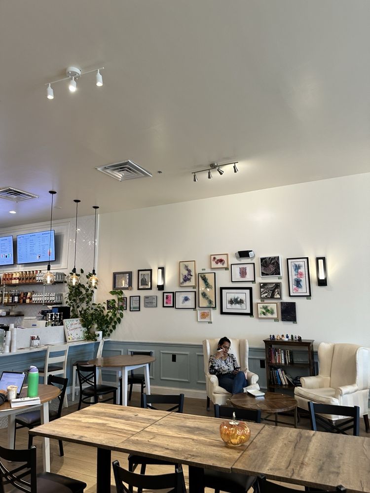 George’s Coffee At 121