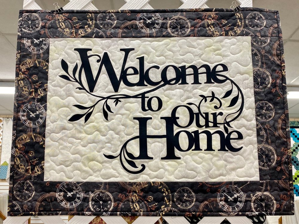 QUILT COTTAGE Updated September 2024 2520 Vine St, Hays, Kansas