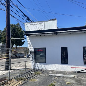 La Garrafa MX - Outside sign/building - Ice Cream & Frozen Yogurt Near Me - Montebello, California