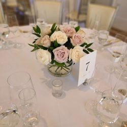 Floral Art And Decor - Wedding centerpiece 
Wedding flowers