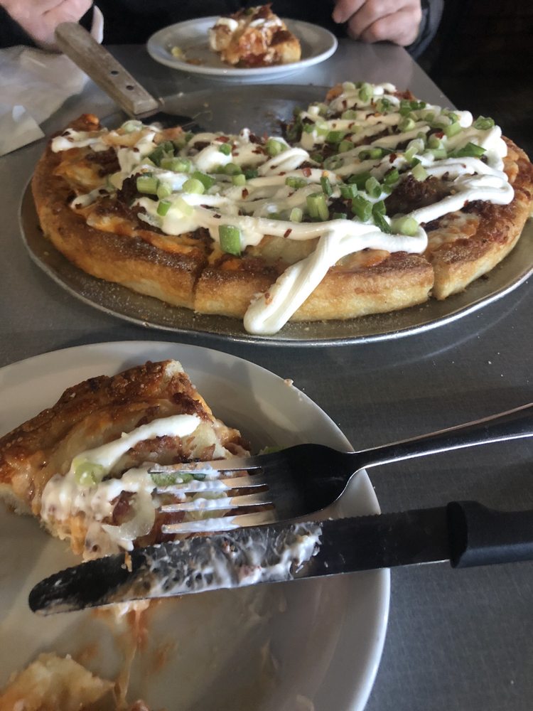 LEANNE’S BAR & GRILL Updated September 2024 4802 50 Street, Millet