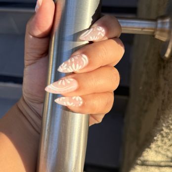 G-nails & Spa - Nail Salons Near Me - Davis, California