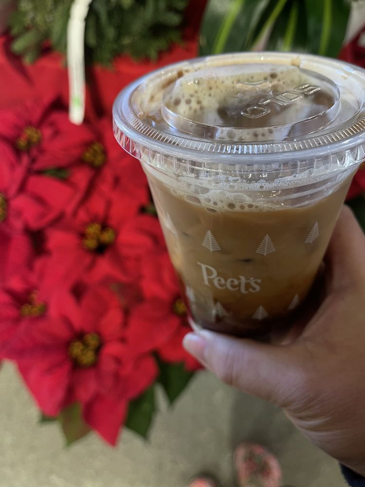 PEET’S COFFEE & TEA Updated August 2024 11 Photos & 50 Reviews 22 Bayhill Shopping Ctr