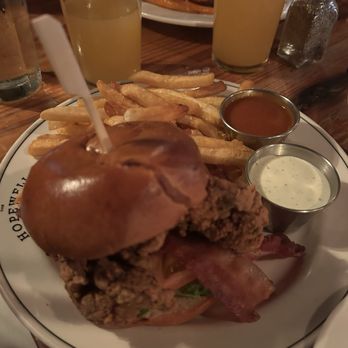 Hopewell Bar & Kitchen - Rolando's Famous Fried Chicken - Bars Near Me - Boston, Massachusetts Hopewell Bar & Kitchen - Rolando's Famous Fried Chicken - Bars Near Me - Boston, Massachusetts