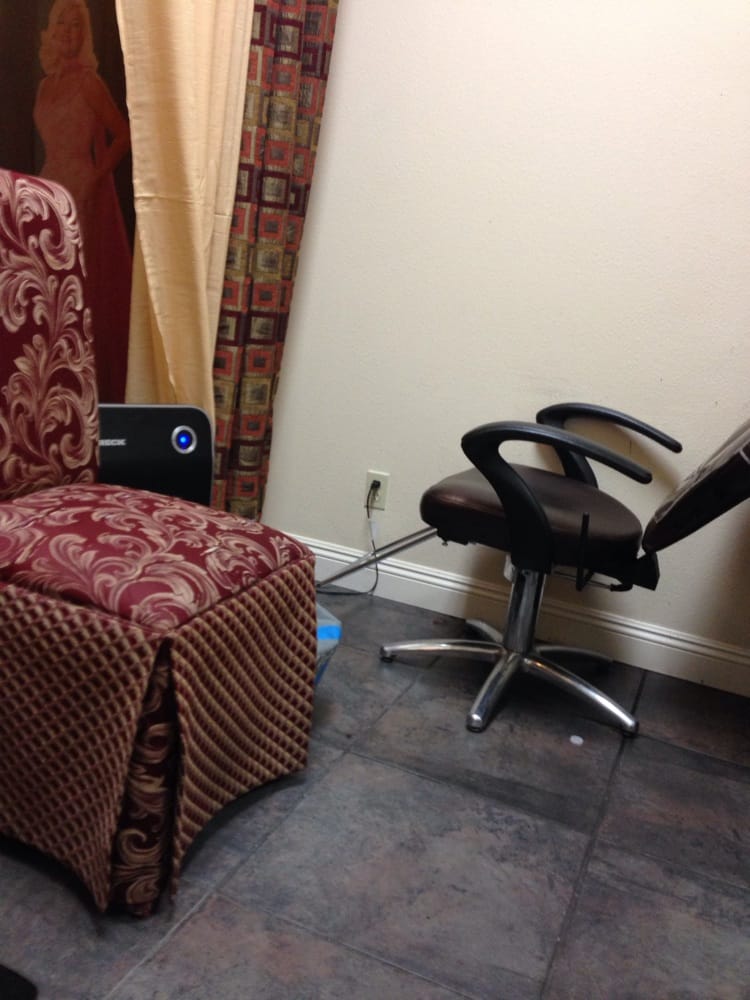 CHRISTINE’S NEW ATTITUDE Updated October 2024 680 E Thousand Oaks