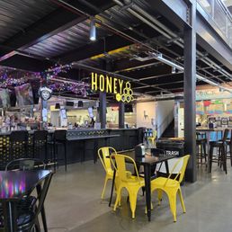Food Court Bar