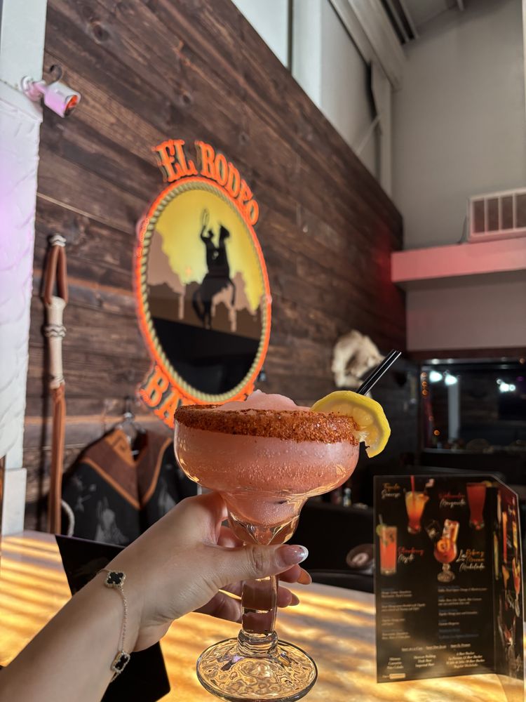 El Rodeo Bar & Grill
