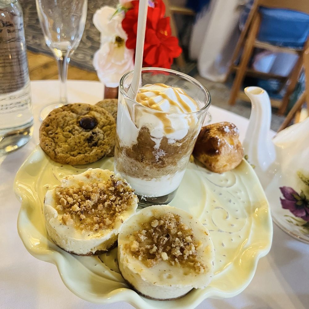 Little Dipper Farm - Farms Near Me - Brooklyn, Connecticut