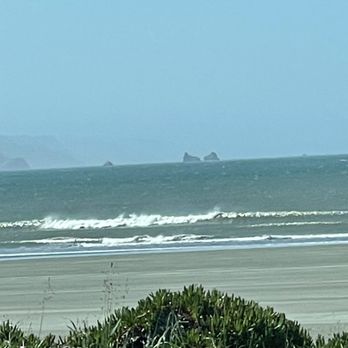 Redwood RV Resort - Beautiful beach and ocean view - RV Parks Near Me - Crescent City, California