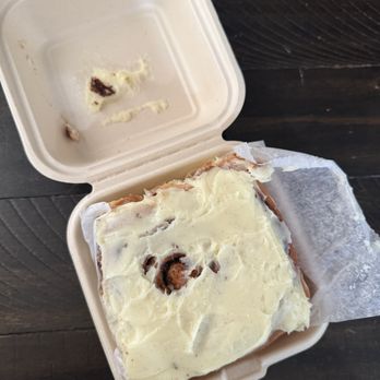 Miopane - Cinnamon Roll - Bakeries Near Me - Pasadena, California