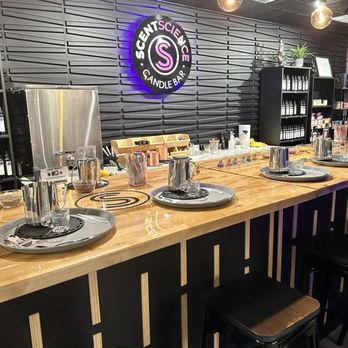Scent Science Candle Bar - Candle Stores Near Me - Auburn Hills, Michigan