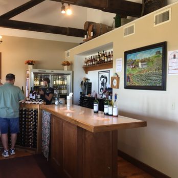 Robller Vineyard & Winery - Wine tastings are free! - Wineries Near Me - New Haven, Missouri Robller Vineyard & Winery - Wine tastings are free! - Wineries Near Me - New Haven, Missouri