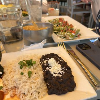 Miriam Cocina Latina - Mexican Near Me - Dallas, Texas