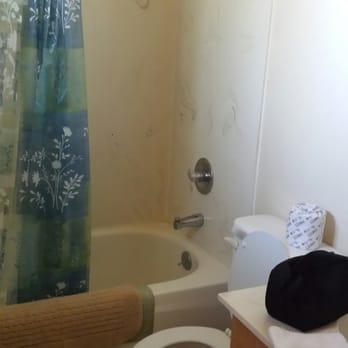 Hawley Lake Cabins by Cdc - Tiny bathroom with the bare basic in the lodge. - Hotels Near Me - Pinetop, Arizona Hawley Lake Cabins by Cdc - Tiny bathroom with the bare basic in the lodge. - Hotels Near Me - Pinetop, Arizona