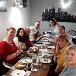 Fratelli - Sympa pour y fêter son anniversaire entre famille et amies