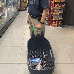Pingo Doce - Interesting looking shopping cart