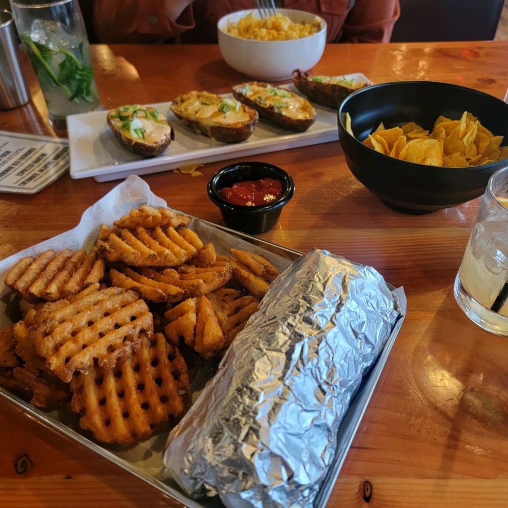 Sandbar BBQ - Tri-tip, potato skins and mac-n-chz - Barbeque Near Me - Sandy, Oregon Sandbar BBQ - Tri-tip, potato skins and mac-n-chz - Barbeque Near Me - Sandy, Oregon