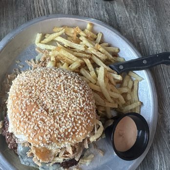 Billy Yanks - Another Original Billy and fries - Whiskey Bars Near Me - Hamilton, Ohio