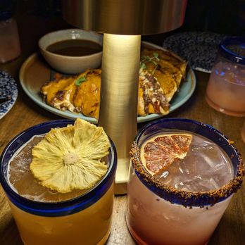 Por Vida - Mexican Near Me - Oakville, Ontario