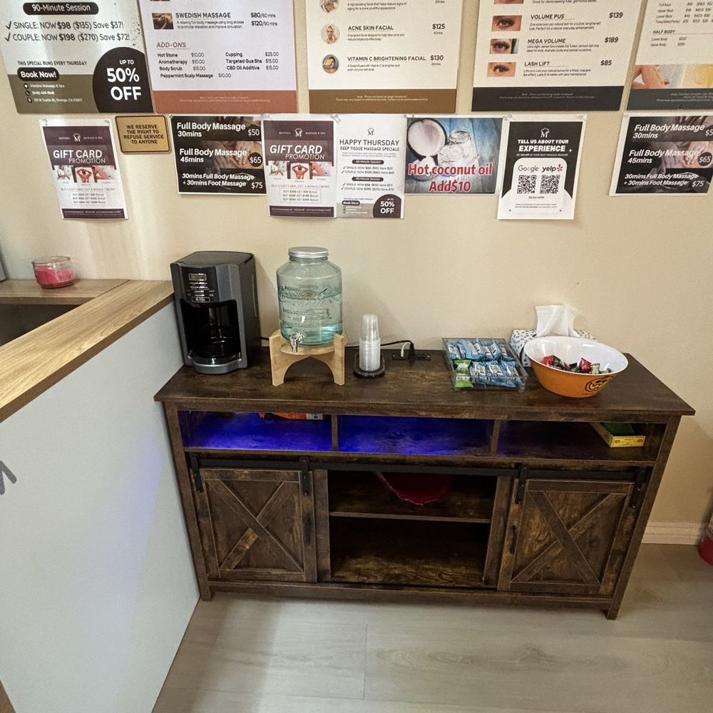 Mattina Massage Spa - Lobby snacks and water - Massage Near Me - Orange, California Mattina Massage Spa - Lobby snacks and water - Massage Near Me - Orange, California