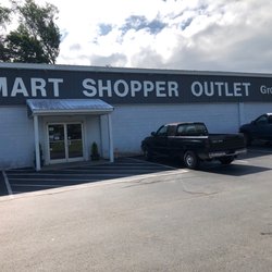Smart Shopper Outlet - Store front