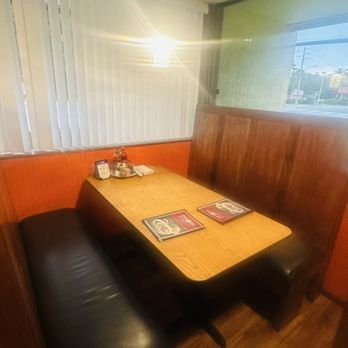 Pho 99 Vietnamese Grill - Table set up - Vietnamese Near Me - Jacksonville, Florida