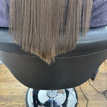 Maria's Hair Salon - Asked for a U shape in the back and this is what I got - Hair Salons Near Me - Brooklyn, New York Maria's Hair Salon - Asked for a U shape in the back and this is what I got - Hair Salons Near Me - Brooklyn, New York