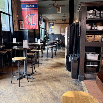 FancyFree - Interior - Pubs Near Me - Brooklyn, New York