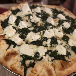 Vincenzo's Little Italy II - White pizza with ricotta spinach and broccoli