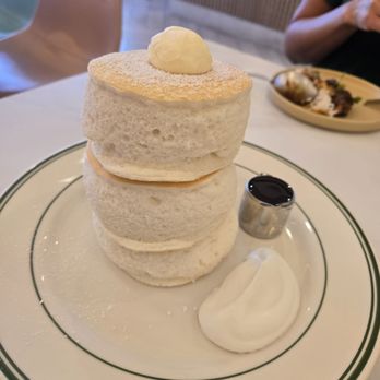 Gram Cafe & Pancakes - Original/traditional souffle pancakes - Pancakes Near Me - Irvine, California