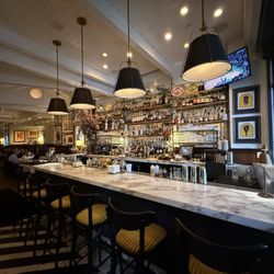 Louká Beverly Hills - Inside