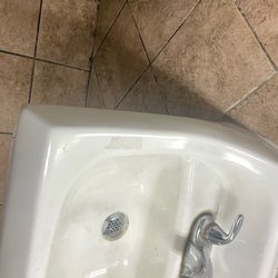 Speedway - Dirty bathrooms