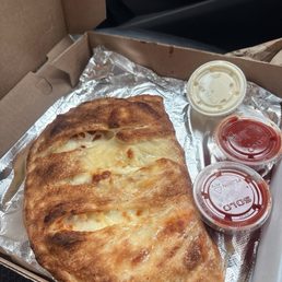 Buffalo chicken calzone Buffalo chicken calzone