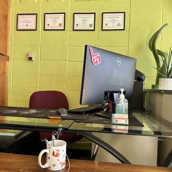 Fox Tax Service - Fox Tax Service work station Des Moines tax preparation serv - Tax Services Near Me - Des Moines, Iowa Fox Tax Service - Fox Tax Service work station Des Moines tax preparation serv - Tax Services Near Me - Des Moines, Iowa