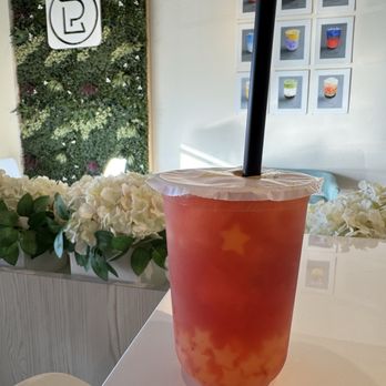 Rapha Tea - Strawberry refresher with juice and mango star fruit jelly - Bubble Tea Near Me - Temecula, California
