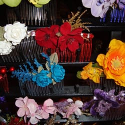 HAIR ACCESSORIES