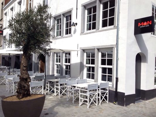 Mon Restaurant by null